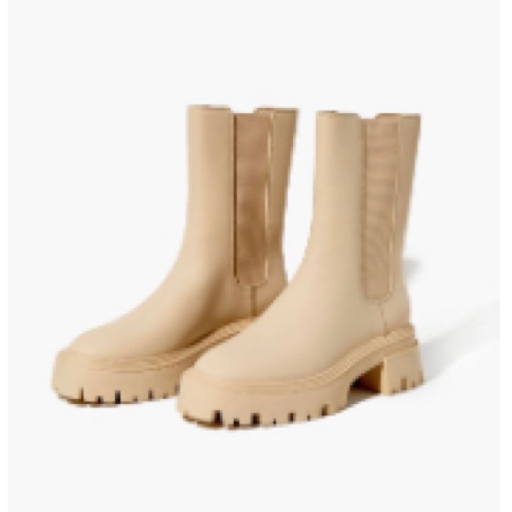 Forever 21 - Lug Sole Chelsea Boots